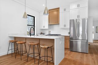 14 Hamlet A, Somerville, MA 02143