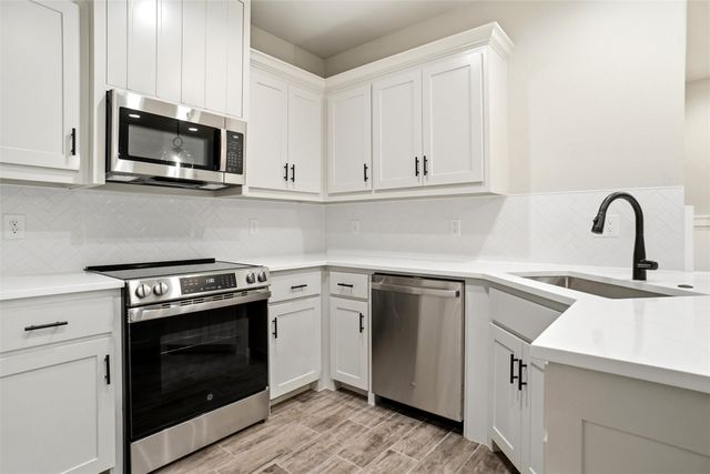 209 Legacy Boulevard, Weatherford, TX 76085