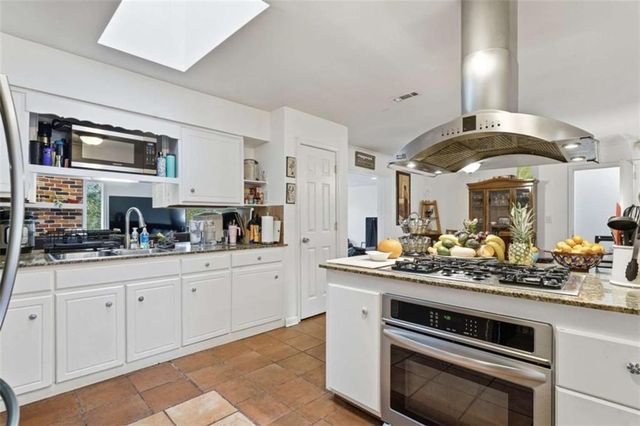 1792 Frazier Road, Decatur, GA 30033