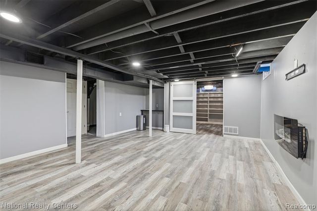 16021 Dugan Street, Roseville, MI 48066