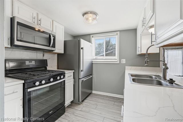 16021 Dugan Street, Roseville, MI 48066