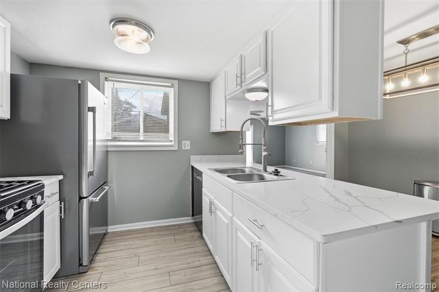 16021 Dugan Street, Roseville, MI 48066