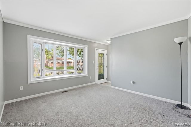 16021 Dugan Street, Roseville, MI 48066