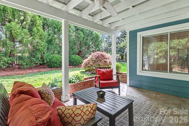 804 Mill Run Drive, Charlotte, NC 28209