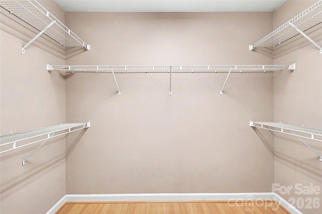 804 Mill Run Drive, Charlotte, NC 28209