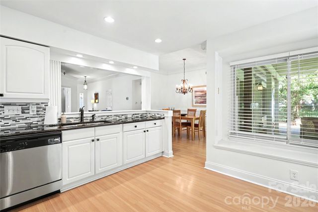 804 Mill Run Drive, Charlotte, NC 28209