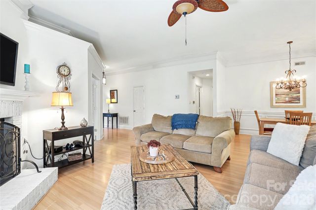 804 Mill Run Drive, Charlotte, NC 28209