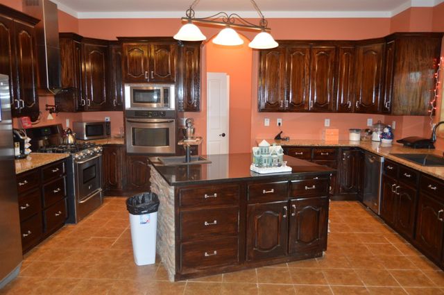 236 Tims Ford Dr, Winchester, TN 37398