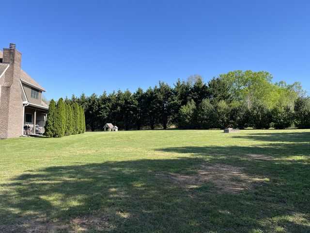 236 Tims Ford Dr, Winchester, TN 37398