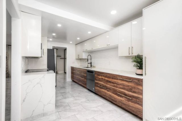 12056 Caminito Campana, San Diego, CA 92128