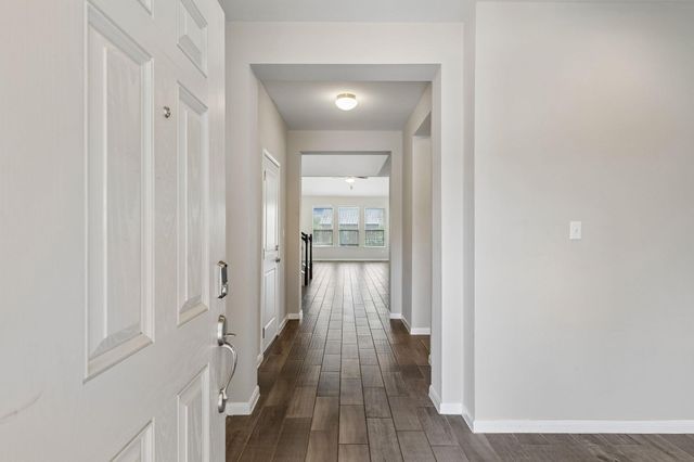 301 Rimrock CT, Bastrop, TX 78602