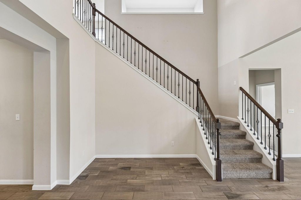 301 Rimrock CT, Bastrop, TX 78602