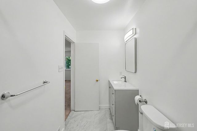 143 E Tennyson Drive, Plainsboro, NJ 08536