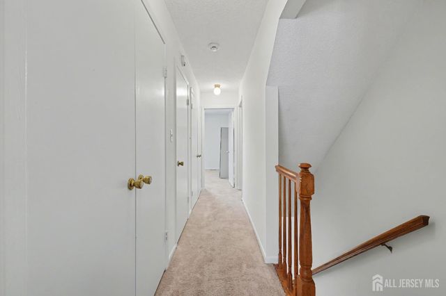 143 E Tennyson Drive, Plainsboro, NJ 08536