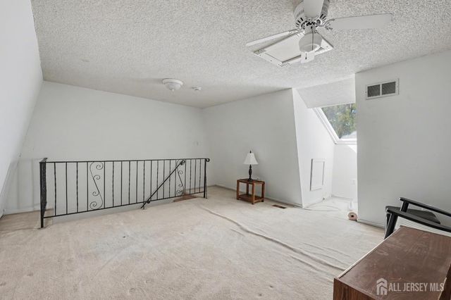 143 E Tennyson Drive, Plainsboro, NJ 08536