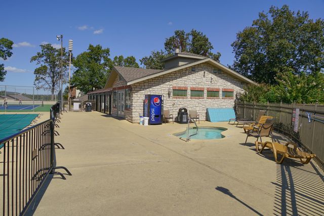 186 Bunker Ridge Drive Unit 1, Branson, MO 65616