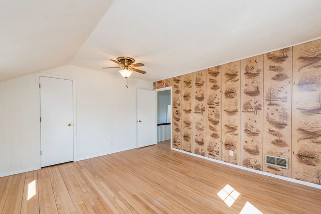 33771 N 2nd Street, Grayslake, IL 60030