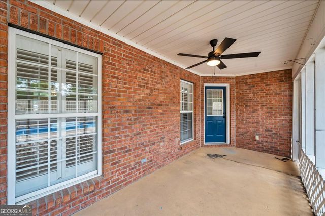 300 Oak Pointe Drive, Dublin, GA 31021