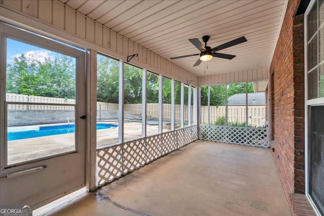 300 Oak Pointe Drive, Dublin, GA 31021