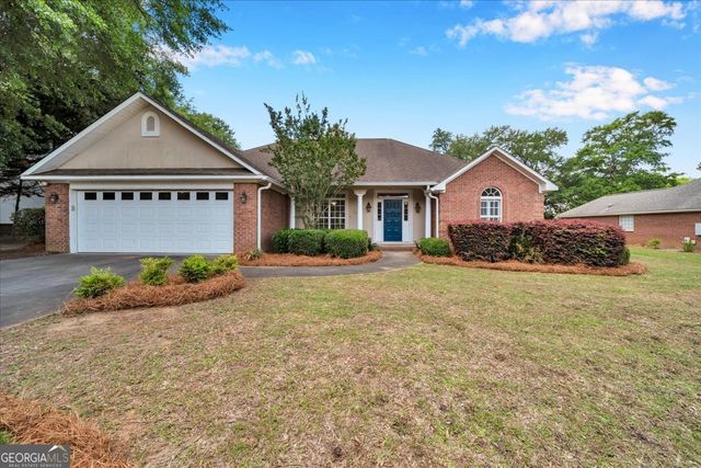 300 Oak Pointe Drive, Dublin, GA 31021