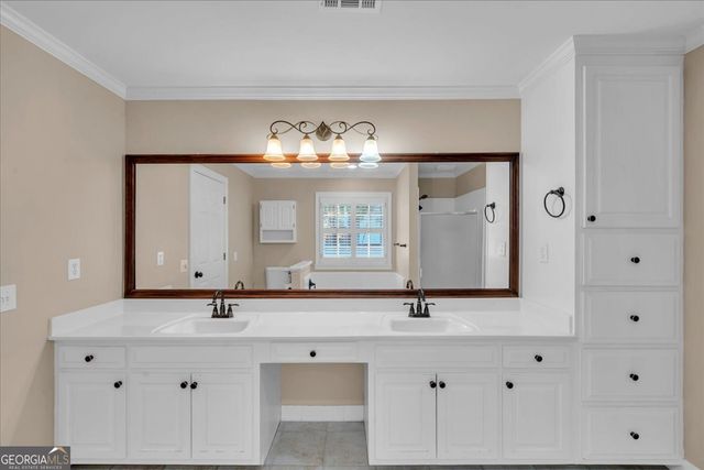 300 Oak Pointe Drive, Dublin, GA 31021