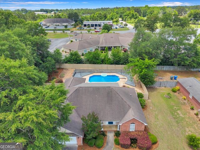 300 Oak Pointe Drive, Dublin, GA 31021