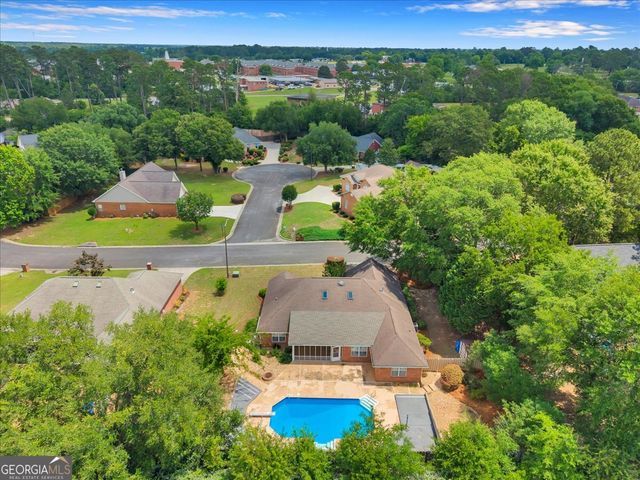 300 Oak Pointe Drive, Dublin, GA 31021