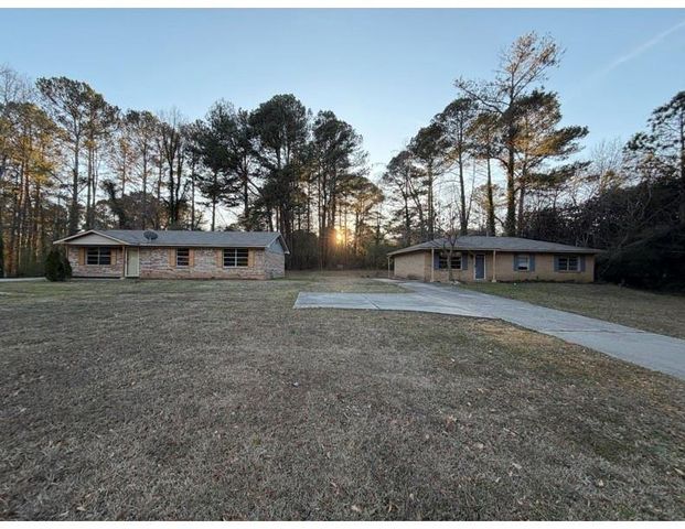 1775 Highpoint Road, Snellville, GA 30078