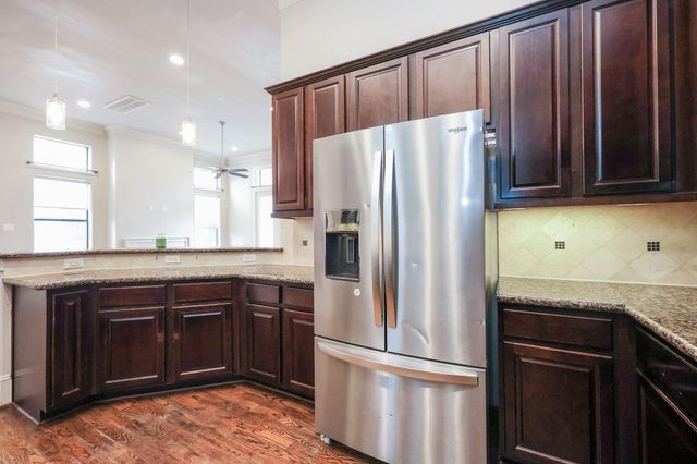 8822 Lakeshore Bend Drive, Houston, TX 77080