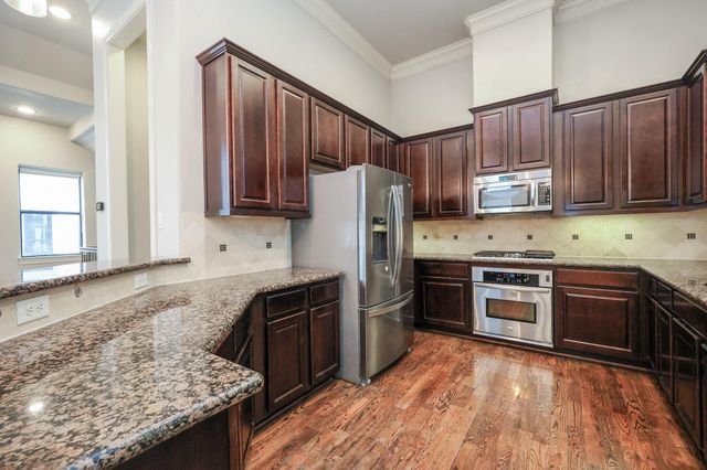 8822 Lakeshore Bend Drive, Houston, TX 77080