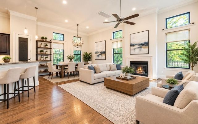 8822 Lakeshore Bend Drive, Houston, TX 77080