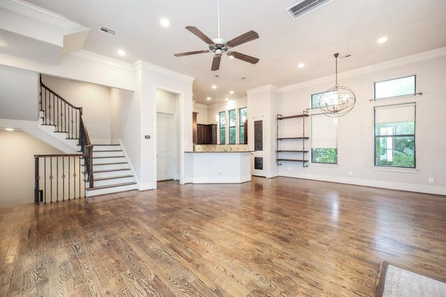 8822 Lakeshore Bend Drive, Houston, TX 77080