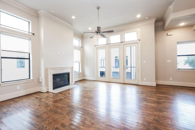 8822 Lakeshore Bend Drive, Houston, TX 77080