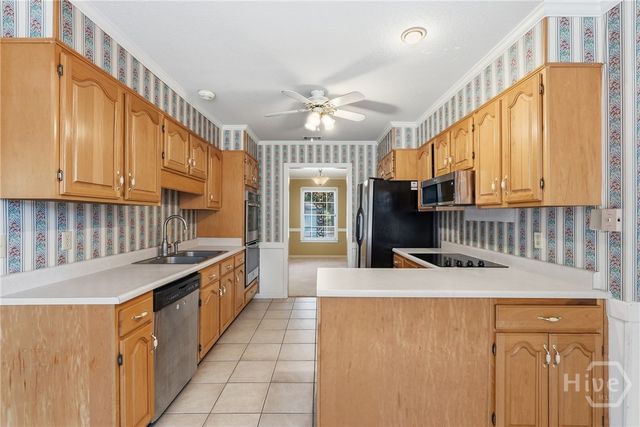 8511 Kent Drive, Savannah, GA 31406