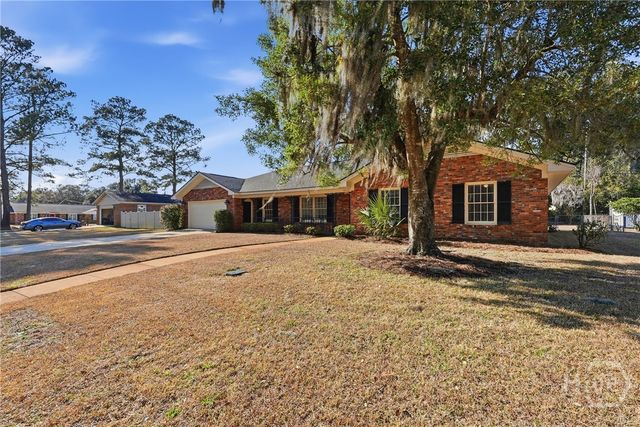 8511 Kent Drive, Savannah, GA 31406