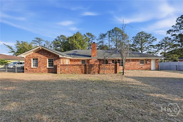 8511 Kent Drive, Savannah, GA 31406