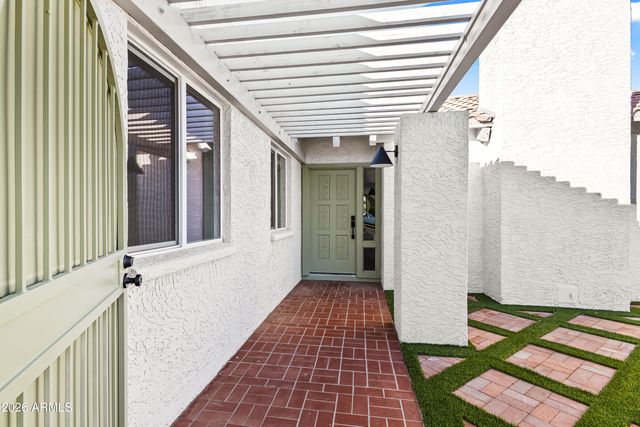 2617 S RIVER Drive, Tempe, AZ 85282