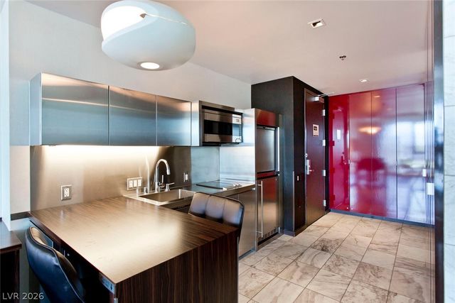 4381 West Flamingo Road 906, Las Vegas, NV 89103