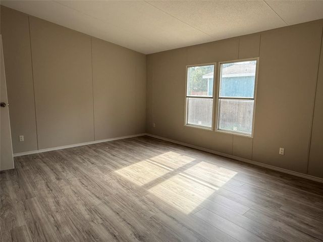 20701 Liveoak LN, Manor, TX 78653