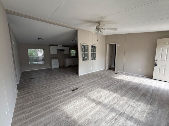 20701 Liveoak LN, Manor, TX 78653
