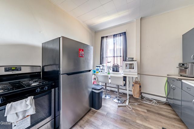 204 206 2nd Avenue, Troy, NY 12180