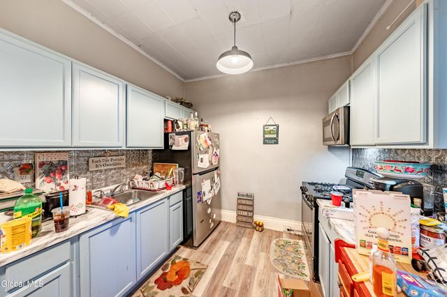 204 206 2nd Avenue, Troy, NY 12180