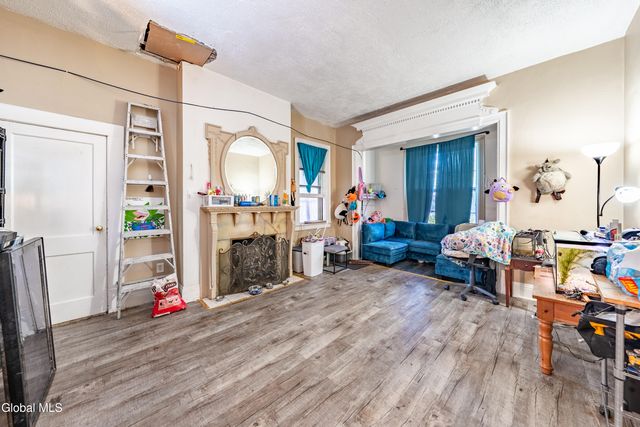 204 206 2nd Avenue, Troy, NY 12180