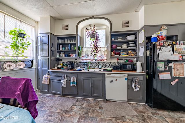 204 206 2nd Avenue, Troy, NY 12180