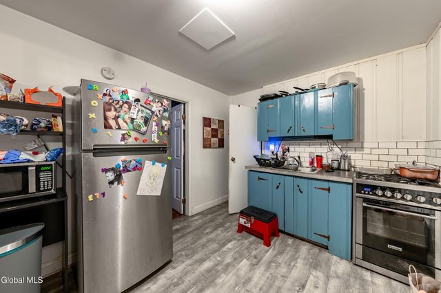 204 206 2nd Avenue, Troy, NY 12180