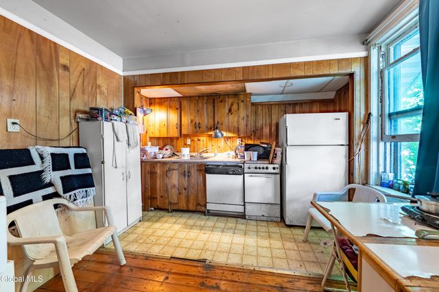 204 206 2nd Avenue, Troy, NY 12180