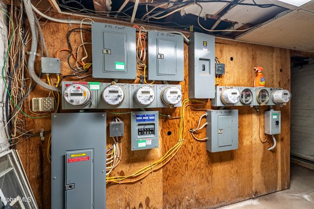 204 206 2nd Avenue, Troy, NY 12180