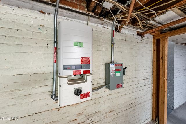 204 206 2nd Avenue, Troy, NY 12180