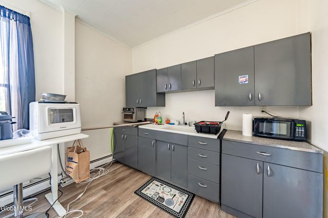 204 206 2nd Avenue, Troy, NY 12180