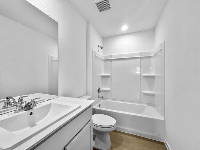 9227 Lowan Terrace Drive, Baytown, TX 77521